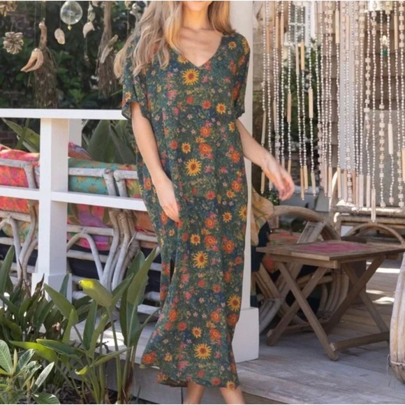 NATURAL LIFE Dresses & Skirts - Natural Life Sz L Claire Maxi Dress Green Floral Short Sleeve Boho Sunflower